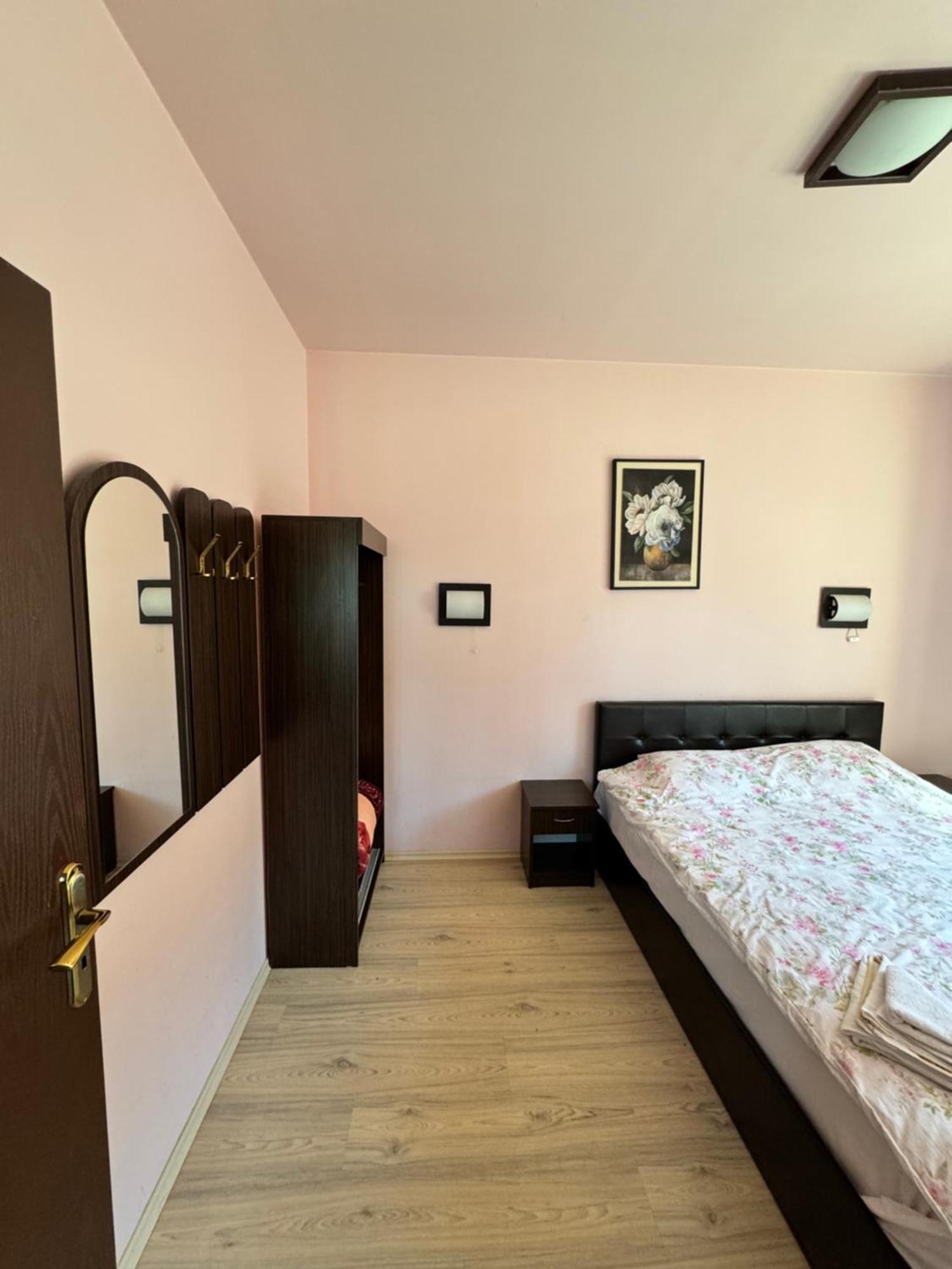 Vip Complex Hotell Sŭrnitsa Exteriör bild